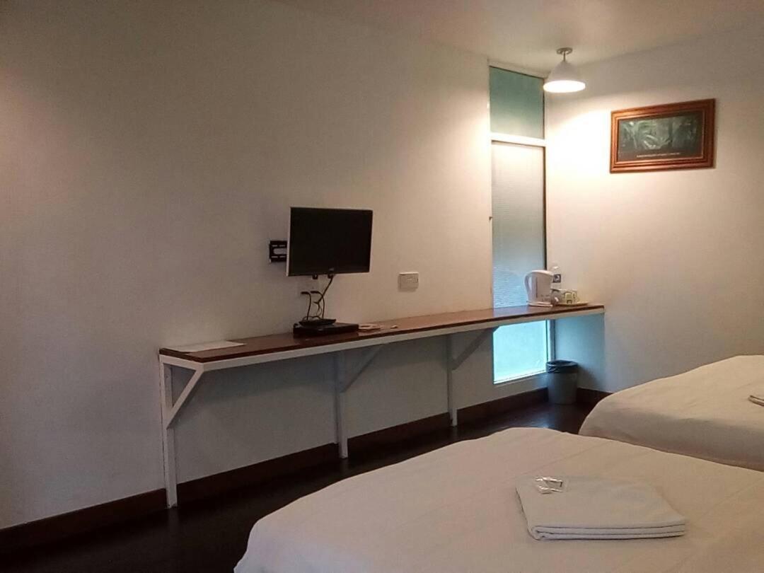 J Residence Kampong Kundassan Rum bild