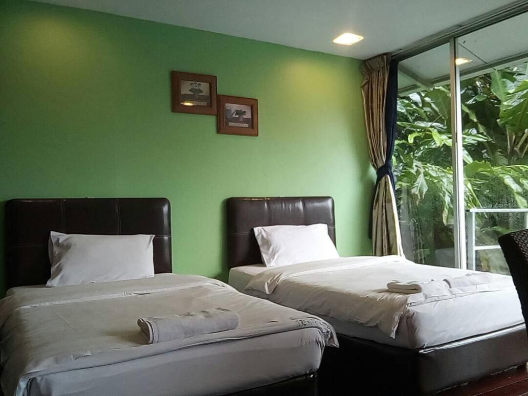 J Residence Kampong Kundassan Rum bild