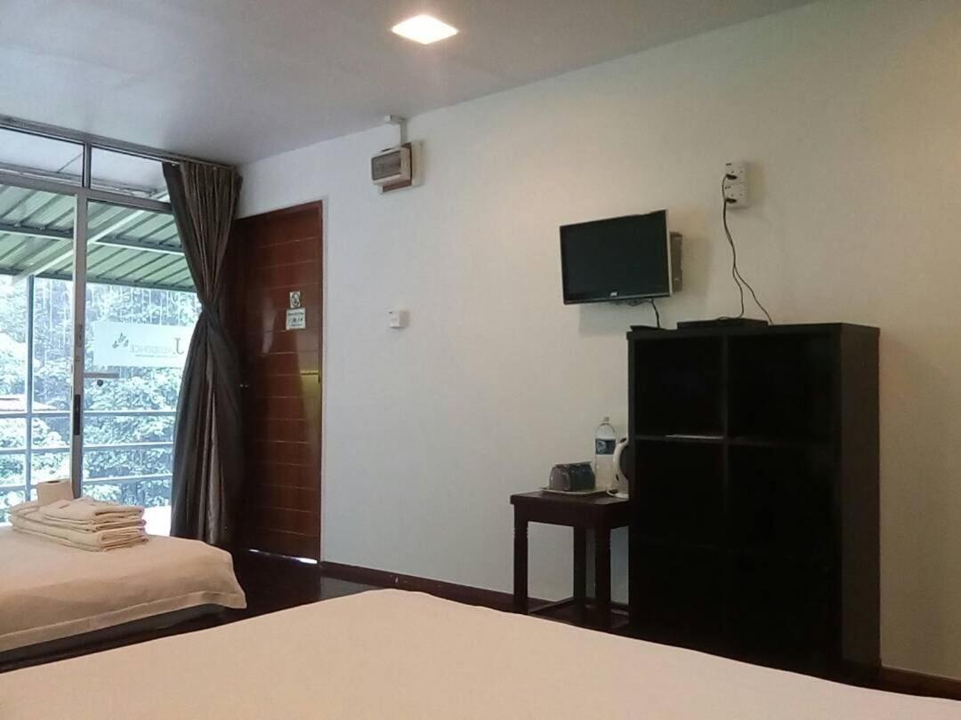 J Residence Kampong Kundassan Rum bild