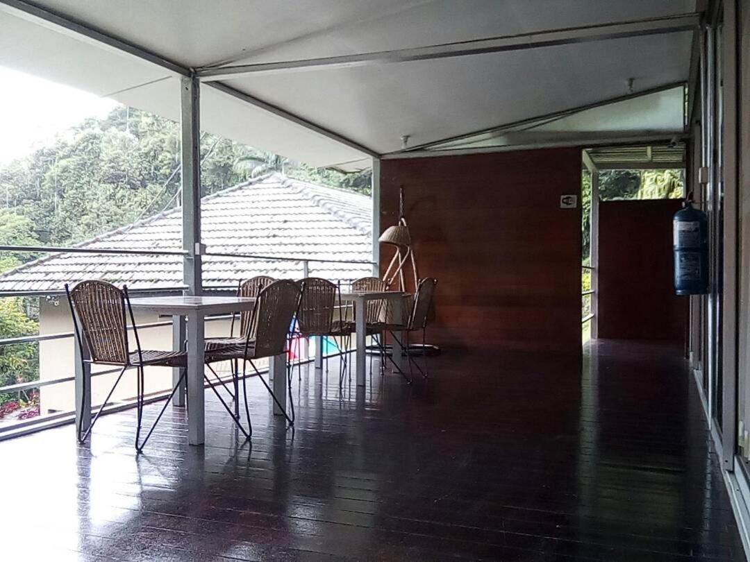 J Residence Kampong Kundassan Rum bild